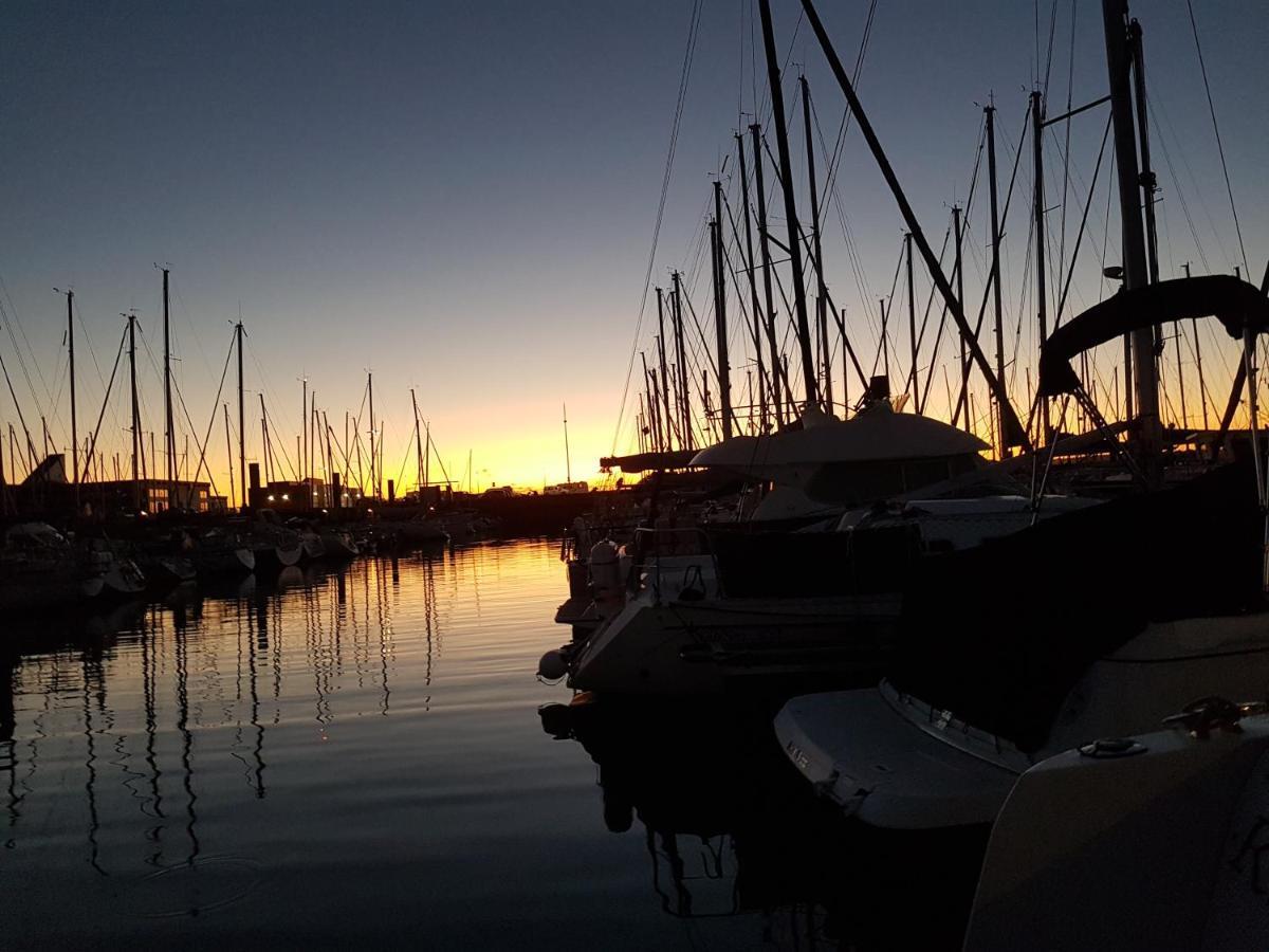 La Rochelle Sur L'Eau Hotel Bagian luar foto